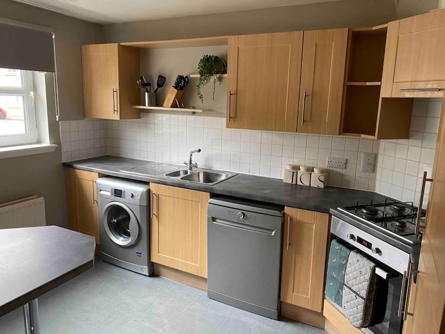 Apartamento Spacious Ground Floor 2 Bed By Lains Lettings Aberdeen Exterior foto